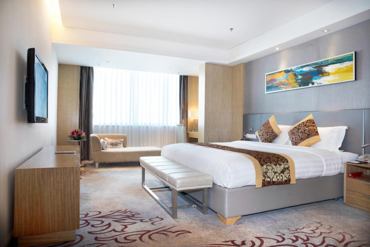 Pearl River International Hotel（International Textile City） Guangzhou Exteriör bild